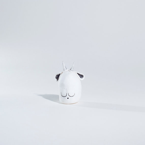 Neill white with black- a Resin Toy from the Antler family by Kiirotoys