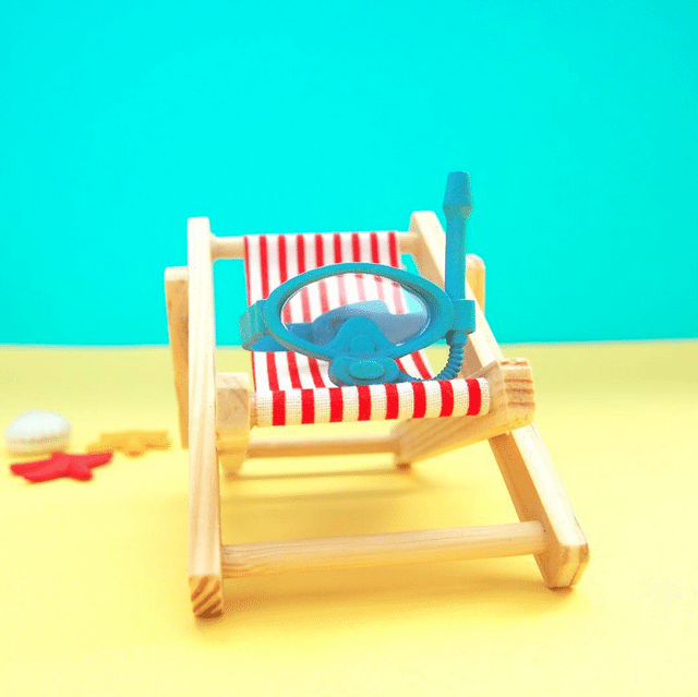 Beach Baldwin By Dolly Oblong  PIQ Kute as Fuh deck chair