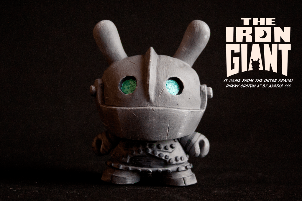 Avatar666 The Iron Giant 3inch Dunny 2