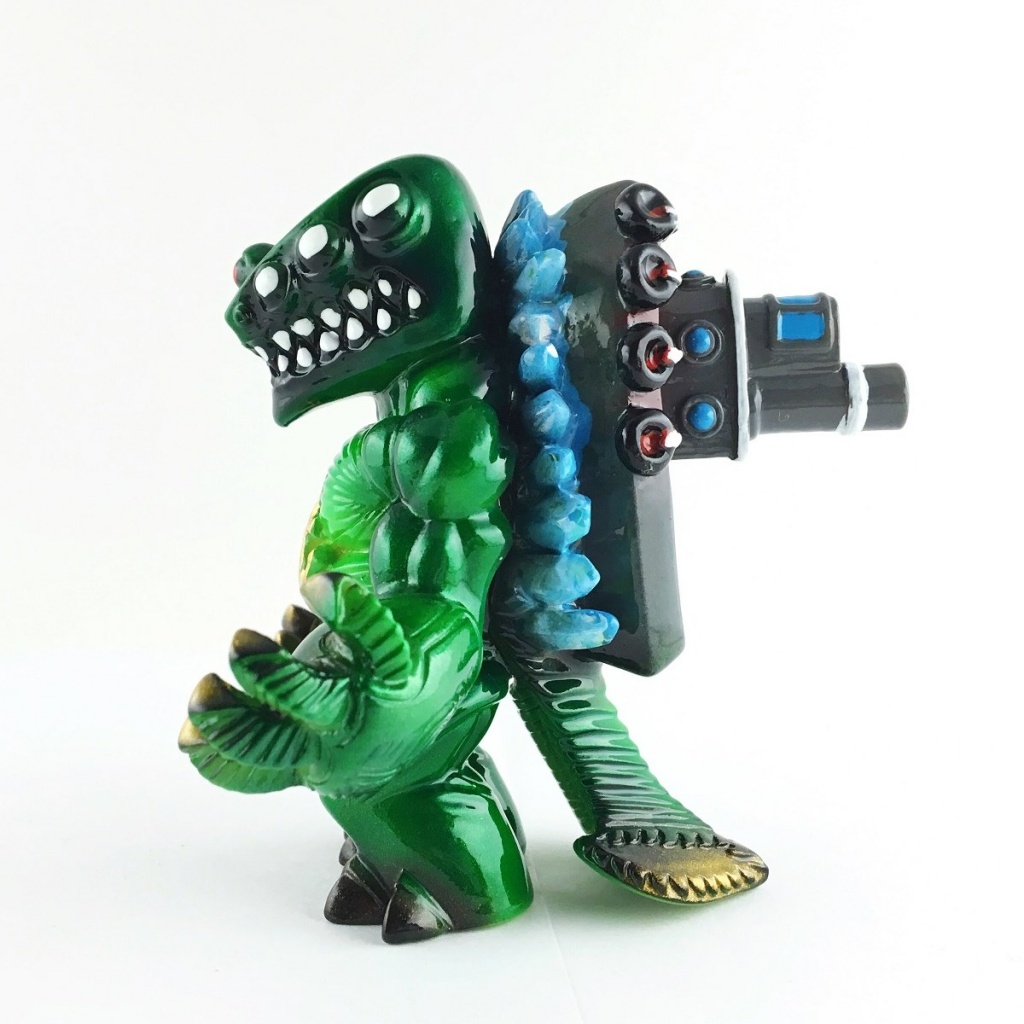 Tug O War Zilla Edition By Obsessed Panda x Zectron side