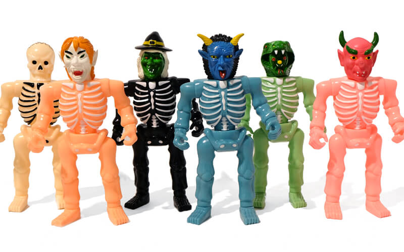Skullworld Warriors. by Skullmark Pre Release sofubi / open edition / hand painted/  Set of 5 different characters $677 (AUD) Single character $125 (AUD) 