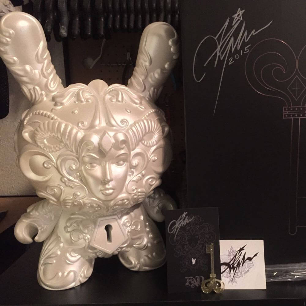Its a FAD Dunny 20-Inch by JRYU - Special Package rotofugi x kidrobot