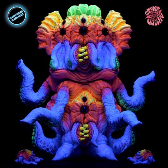 queen-hagopuss-wonder-goblin-toys-designer-con-2016-exclusive-black-light