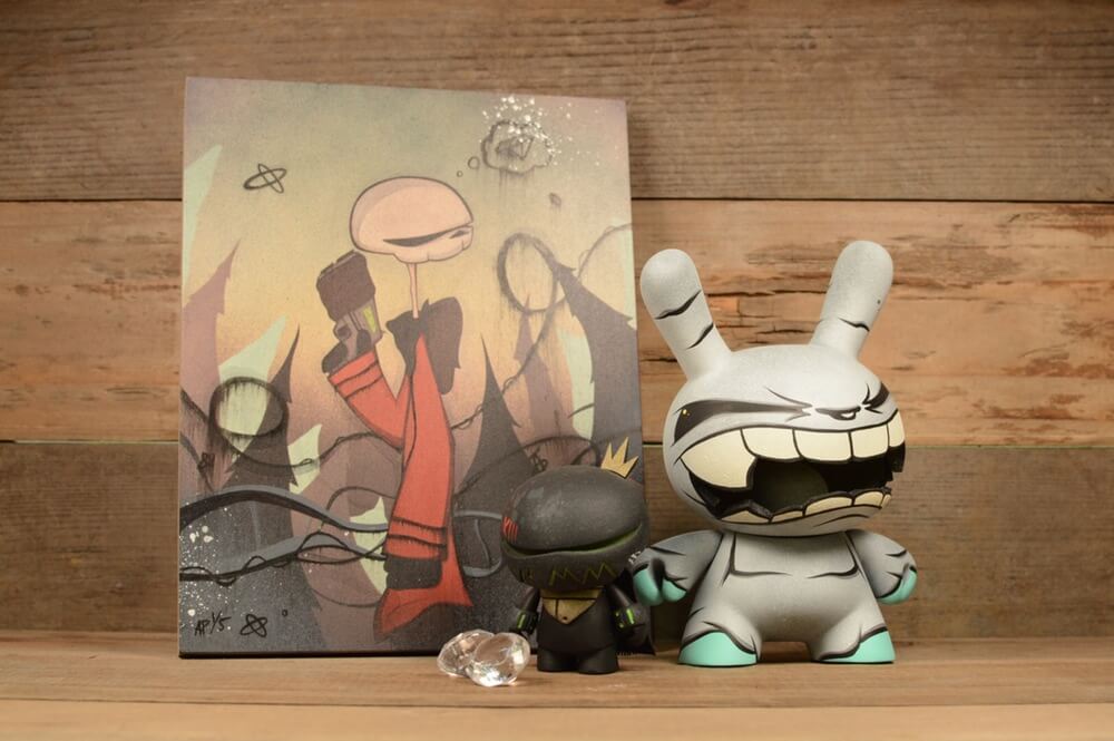 Start the new year of with some goodies. Bundled custom pack for the ultimate collector. Collection includes - 5inch custom BlizzardBeast dunny -3 inch Sub1 resin - print on wood Diamondtrooper AP hand embellished panel. $250