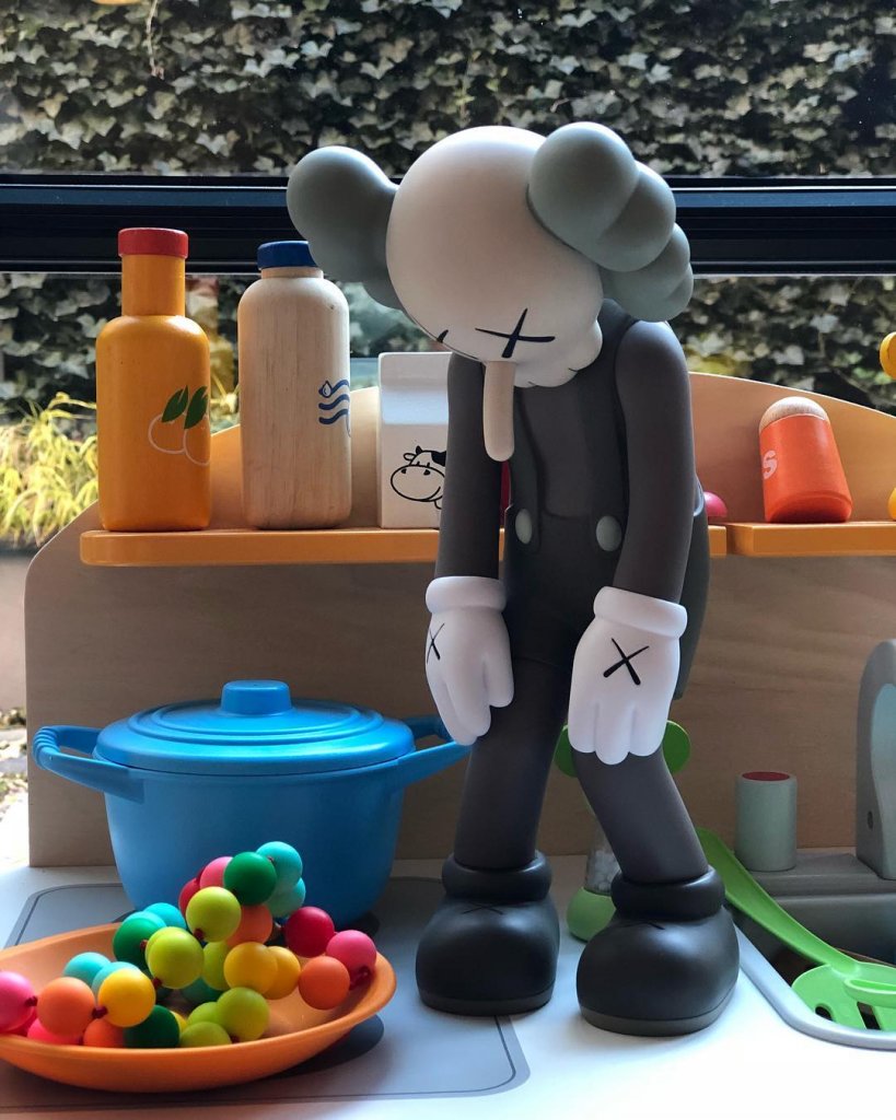 small-lie-kaws-open-edition