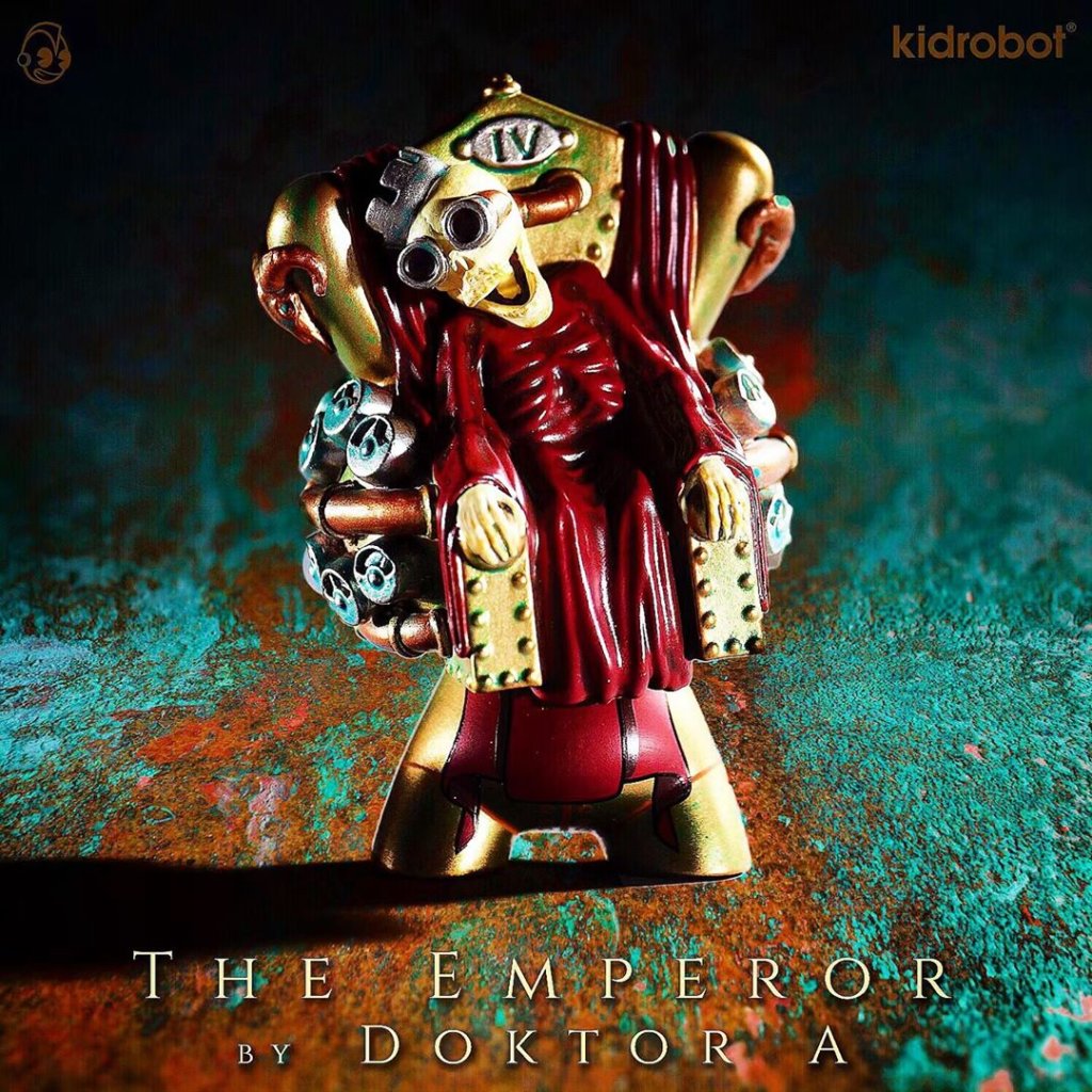 Kidrobot Arcane Divination LOST CARDS Dunny Vinyl Mini THE EMPEROR DOKTOR A
