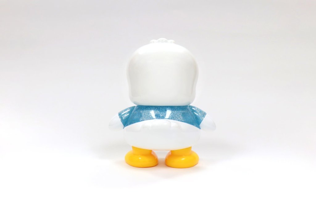 Unbox Industries Sanrio Duck AHIRU NO Peckle GID Glow in Dark Ver Vinyl Figure 
