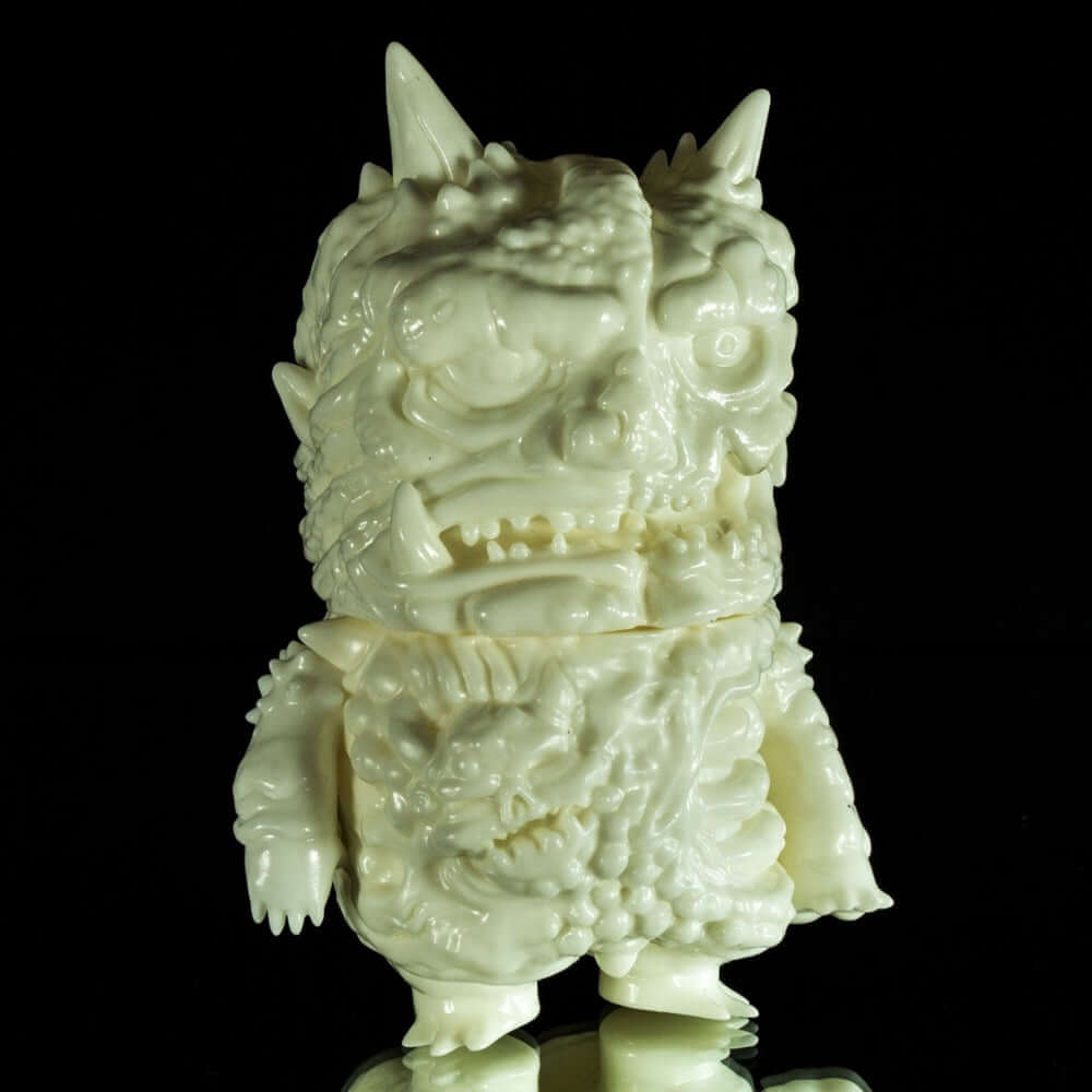 https://media.thetoychronicle.com/wp-content/uploads/2020/09/Oni-Zombie-by-Frank-Mysterio-The-Toy-Chronicle-.jpeg