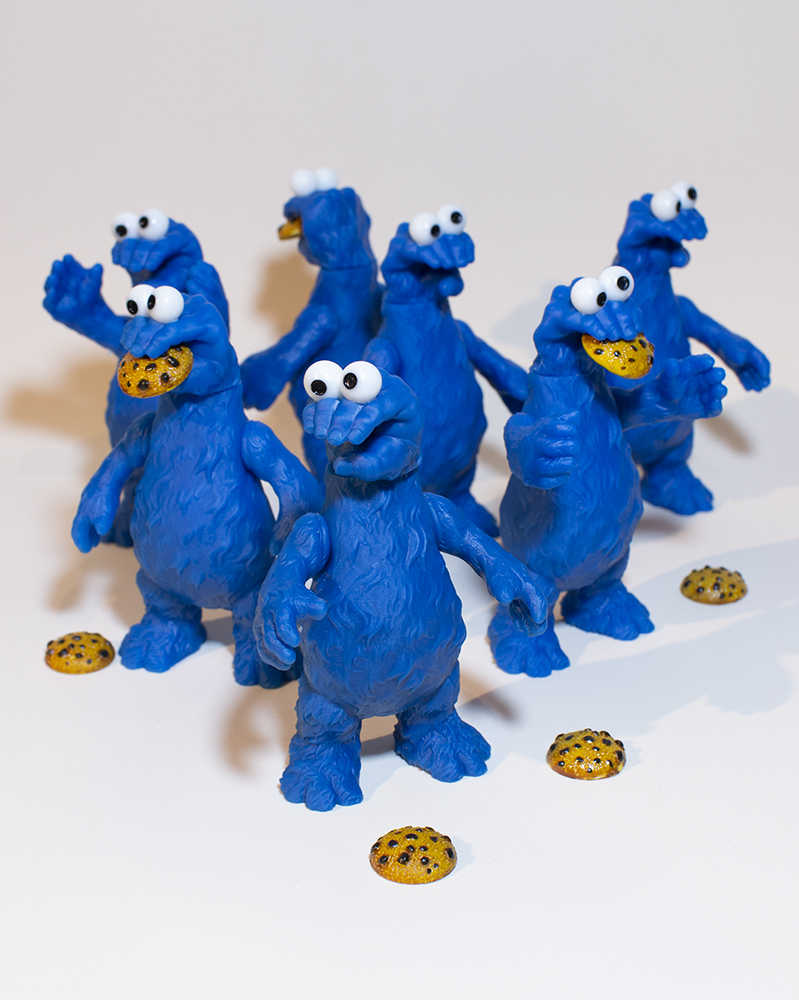 This image has an empty alt attribute; its file name is SICKEMIL-Emilio-Subirás-Grabby-Monster-The-Toy-Chronicle-cookie-monster-Grabby-monster-group-2-X.jpg