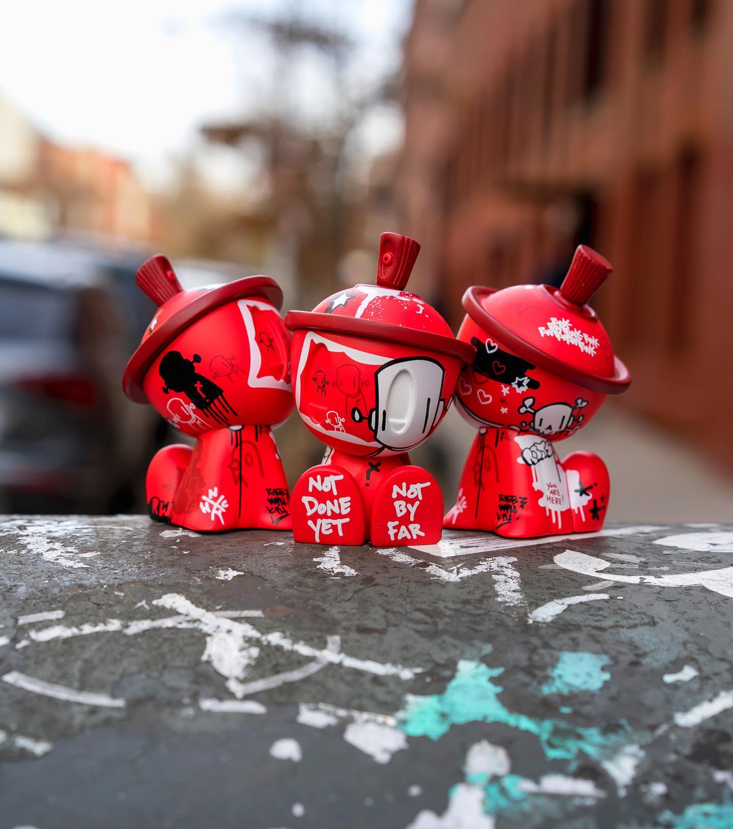 https://media.thetoychronicle.com/wp-content/uploads/2022/12/Canbot-3oz-Code-Red-myplasticheart-exclusive-by-ChrisRWK-x-Czee-x-Clutter-Studio-qwrrqw.jpeg